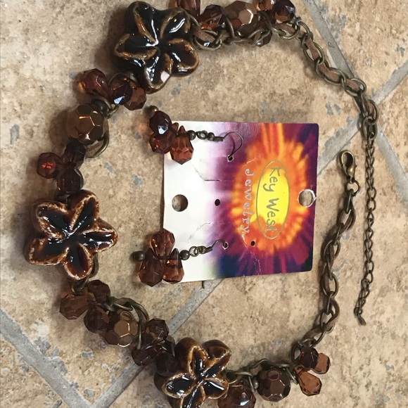 NWT flower choker and earrings w leather chain - Picture 3 of 5